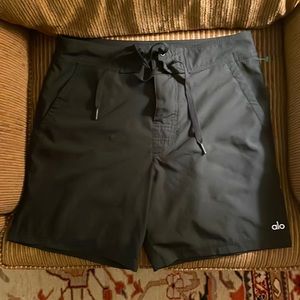 Medium black ALO mens shorts! In great condition, with slight mark (pictured)